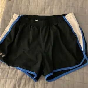 Womens underarmour athletic shorts